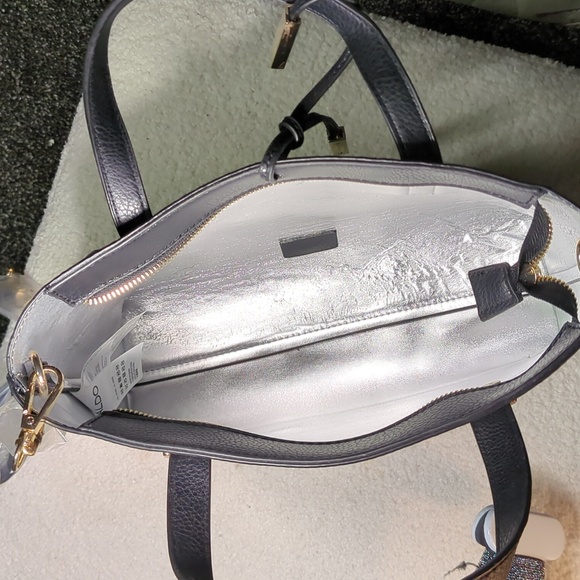 Aldo Black Faux Leather Handbag β Chic & Versatile Shoulder Bag - Picture 6 of 7